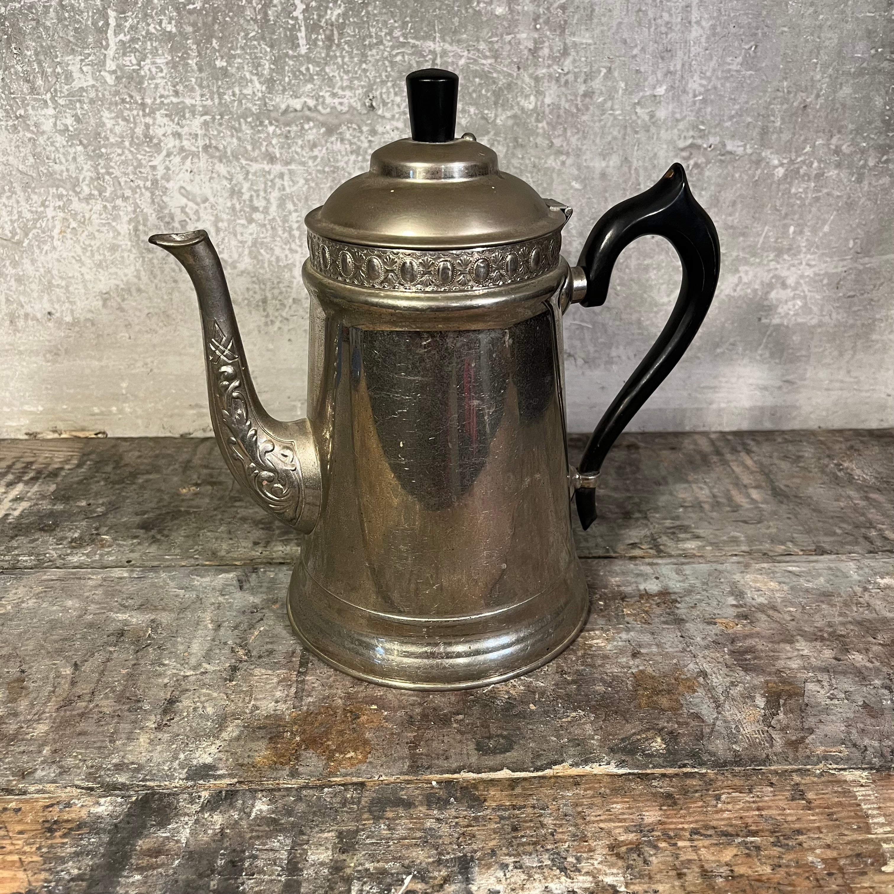 Large antique coffee pot – Loved Homestead