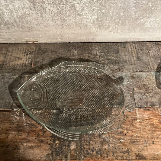 Glass Fish Platter with Hurt Fin